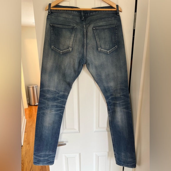 John Elliott Jeans - Blue Size 32. Ripped and light paint splatter - Picture 6 of 6